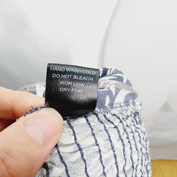 Haute Monde Blue & White Tropical Leaf Print V Neck Women's Crop Top Large - Picture 9 of 10